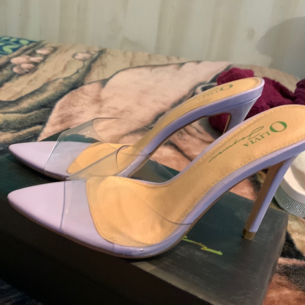 NWOT lavender heels